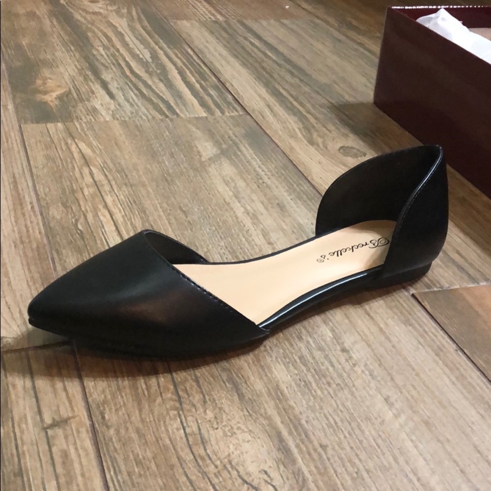 Breckelle’s Dolley Flats